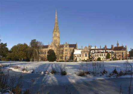 Salisbury, Stonehenge, Bath and Windsor with Traditional Christmas Lunch