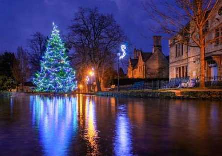 Oxford, Cotswolds and Stratford-upon-Avon with Traditional Christmas Day Lunch