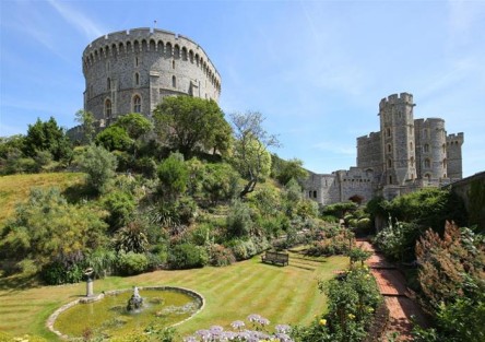 London, Windsor Castle and Hampton Court Palace