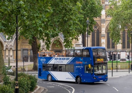 Bus touristique avec Abbaye de Westminster