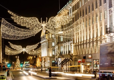Christmas Lights London by Night Tour with Live Guide