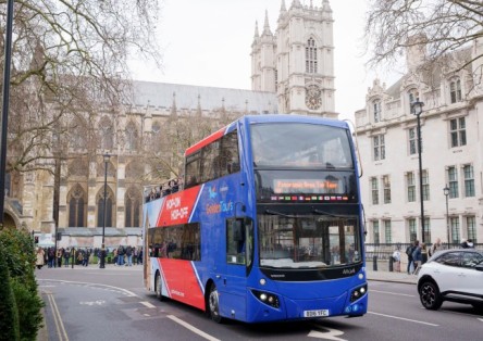Hop-on Hop-off London Bus Tours + FREE Extra 24 hours with St Paul's Cathedral