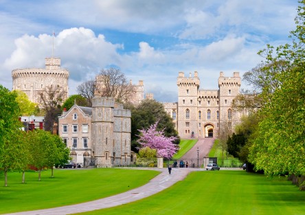 Luxury Windsor, Bath & Stonehenge Tour From London