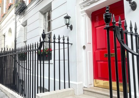 Charles Dickens London Walking Tour