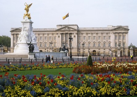 Royal London Private Walking Tour with Entry to Westminster Abbey