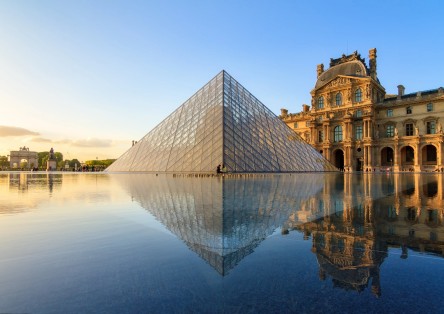 Gita giornaliera con accompagnatore con Torre Eiffel, crociera sulla Senna e Museo del Louvre