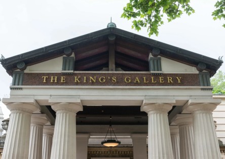 The King’s Gallery with Royal Walking Tour