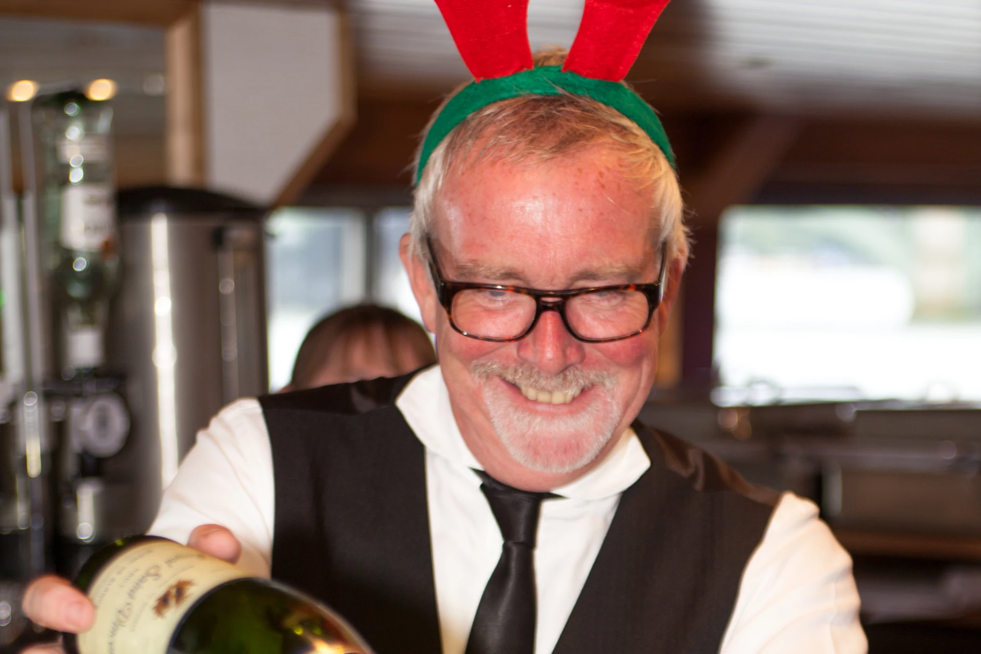 Christmas Day Traditional Lunch Cruise on the River Thames