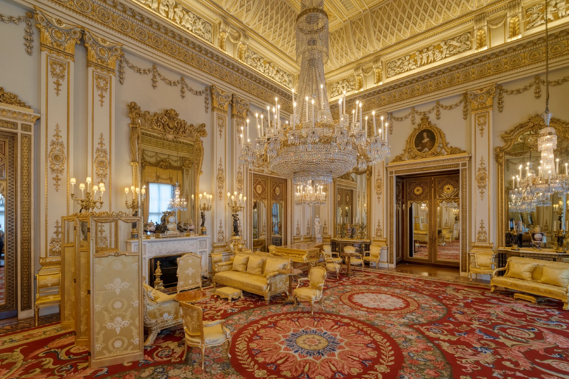White Drawing Room Buckingham Palace