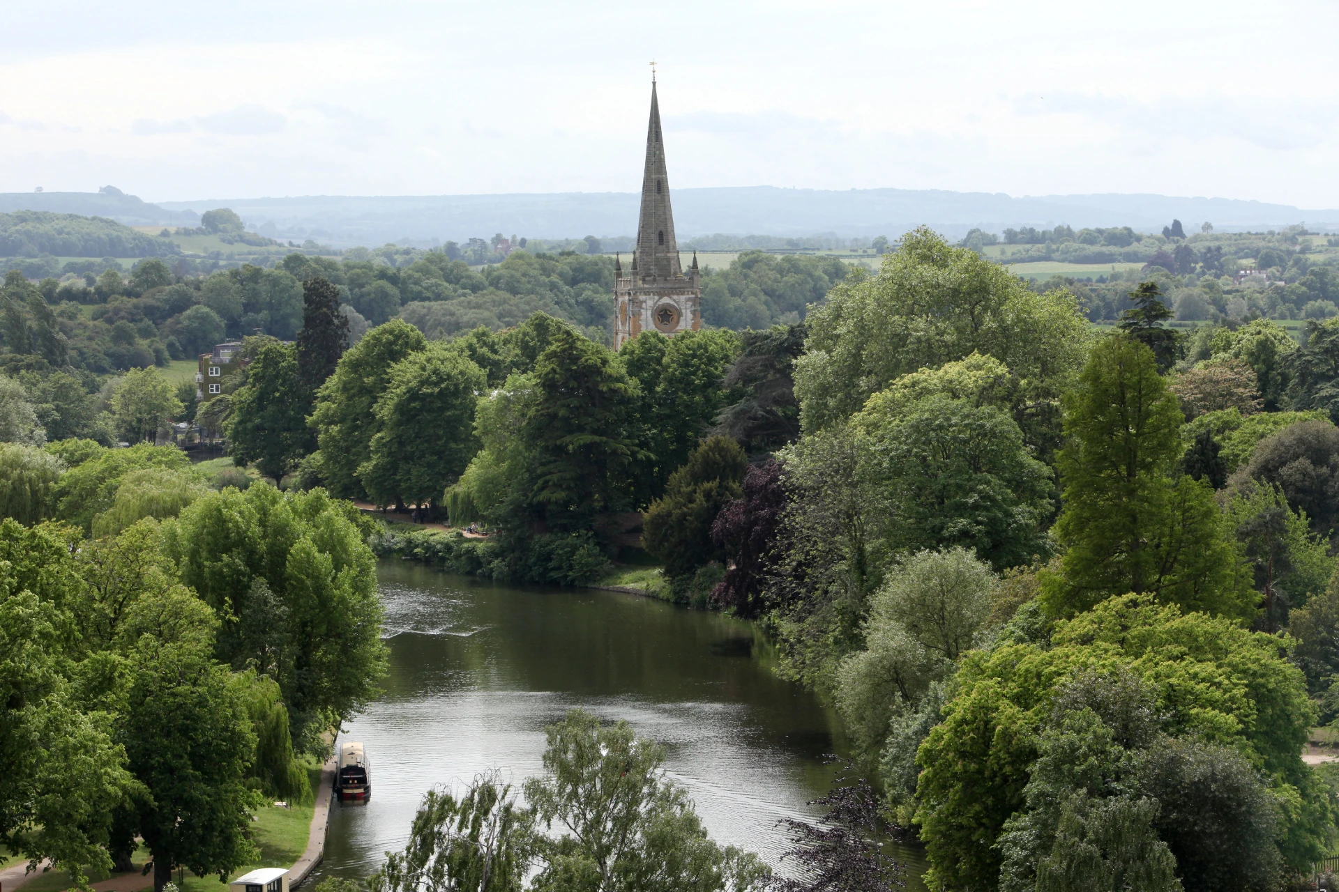 Stratford-upon-Avon by Rail + Open Top Bus Tour