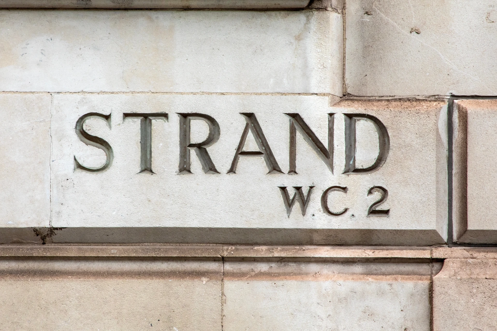 Strand WC2