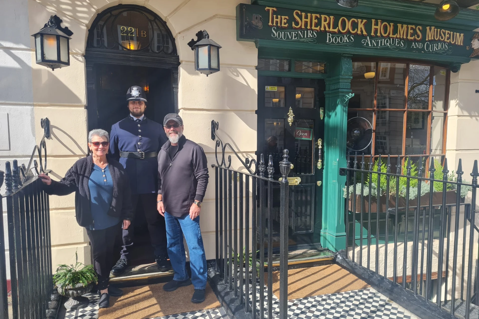 London Sightseeing Private Black Cab Tour with Hotel Pick Up