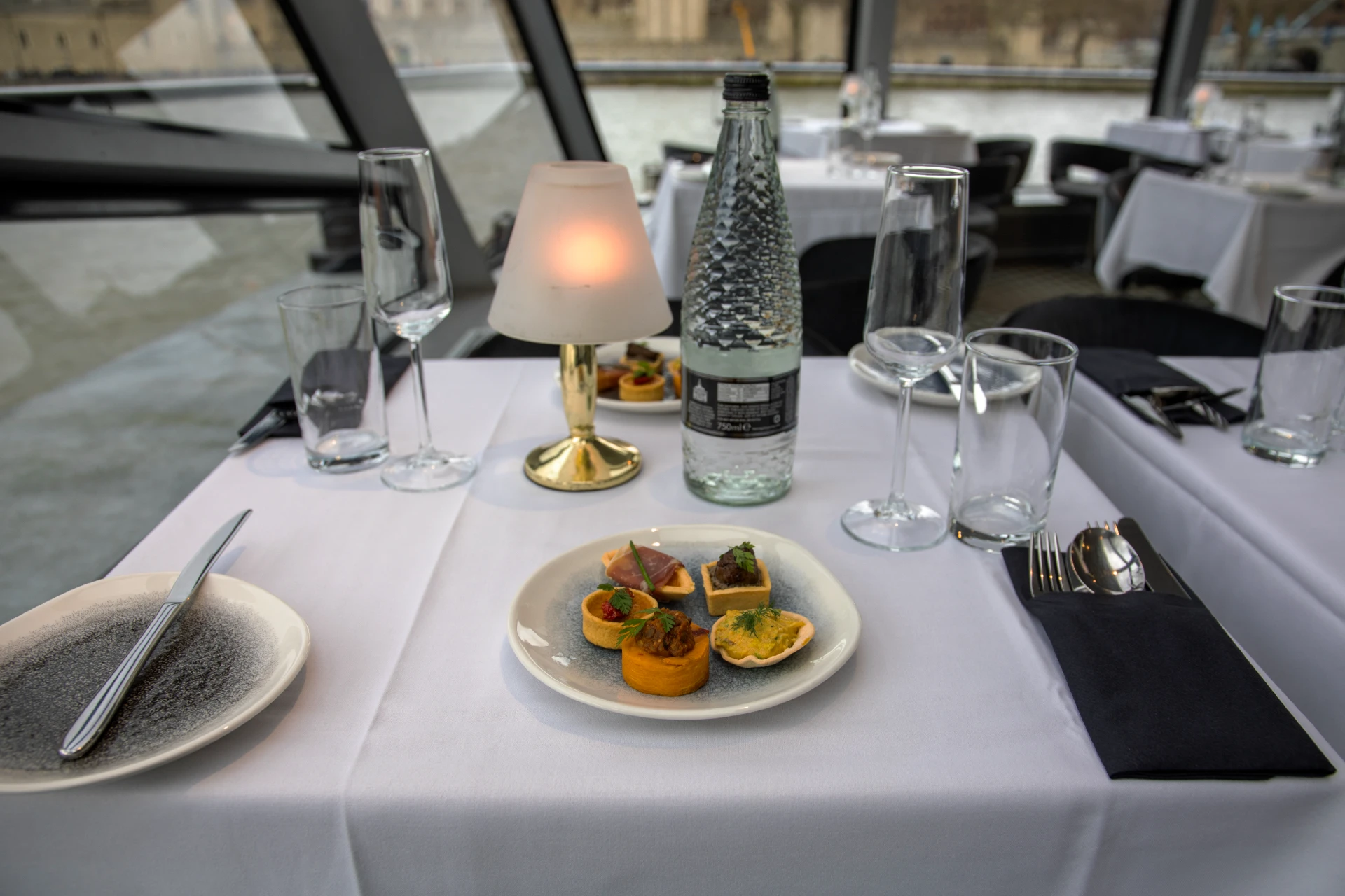 London Dinner Cruise