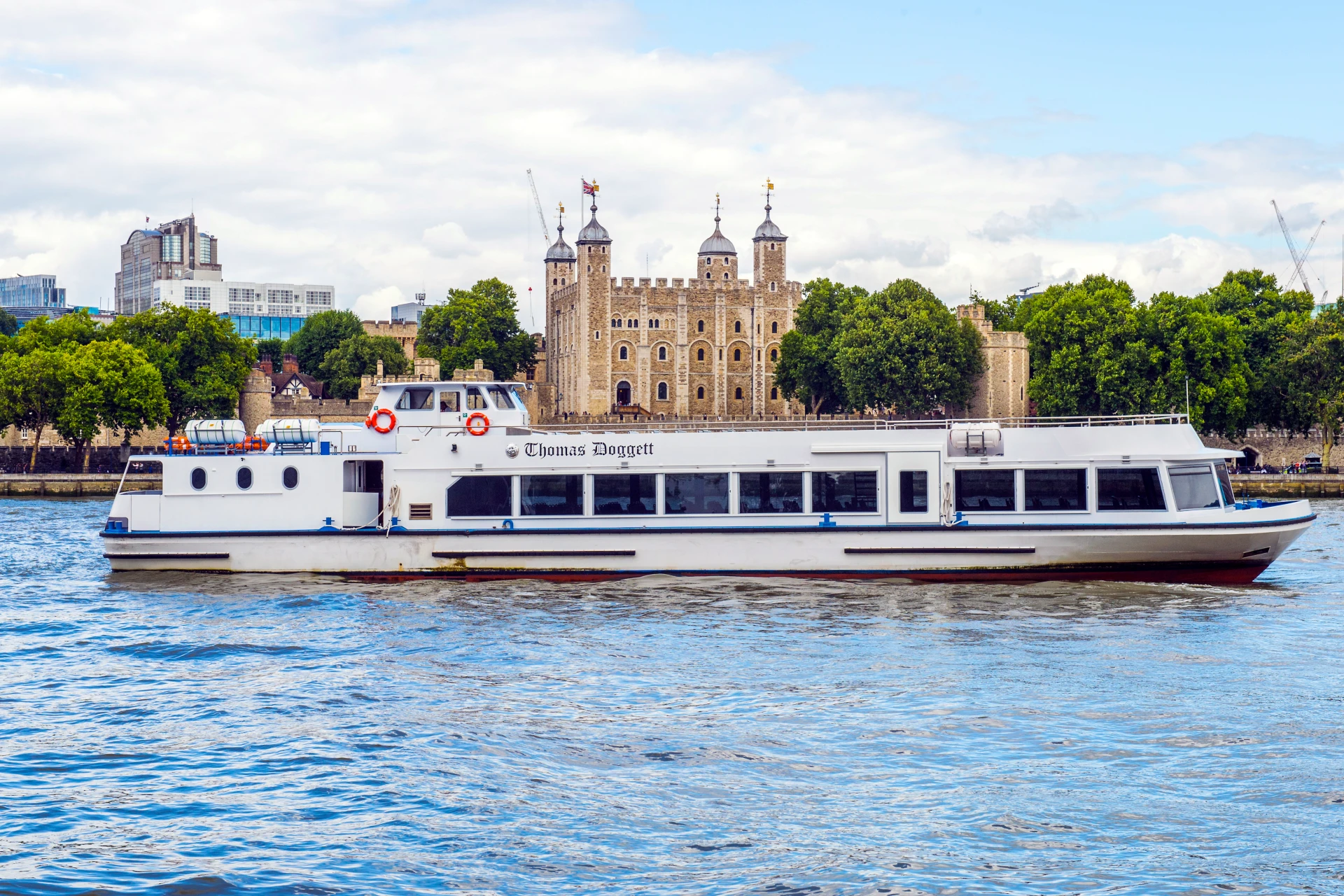Sightseeing Cruise on the Thames