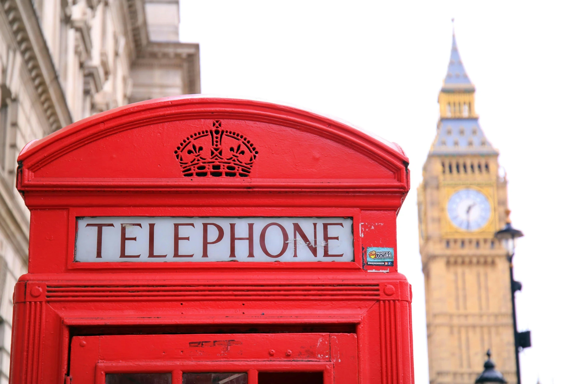 Red telephone box with Big Ben