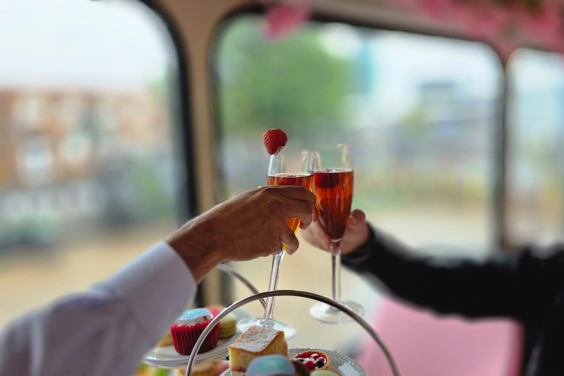 Wimbledon Afternoon Tea Bus Tour