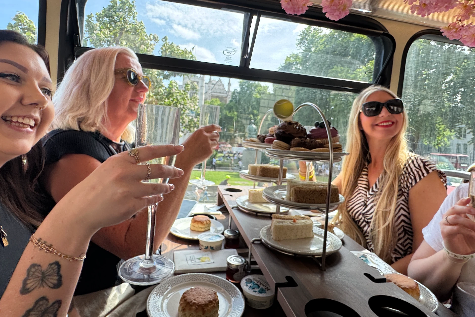 Wimbledon Afternoon Tea Bus Tour