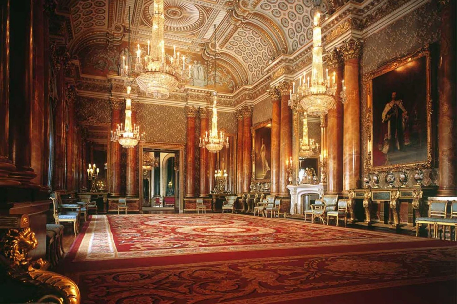 Buckingham Palace and Windsor Castle Tour