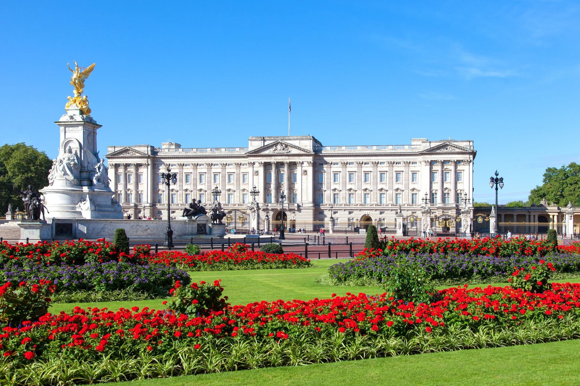 Buckingham Palace and Windsor Castle Tour
