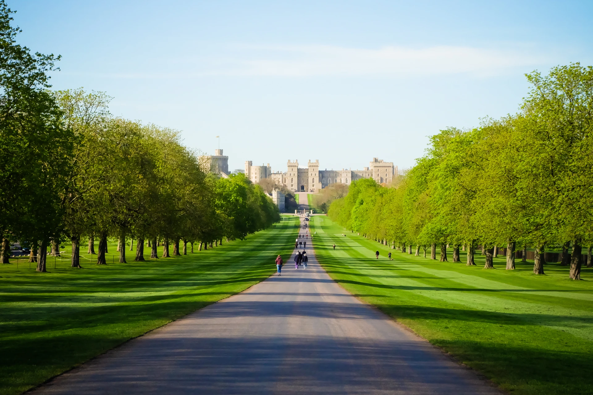 Buckingham Palace and Windsor Castle Tour
