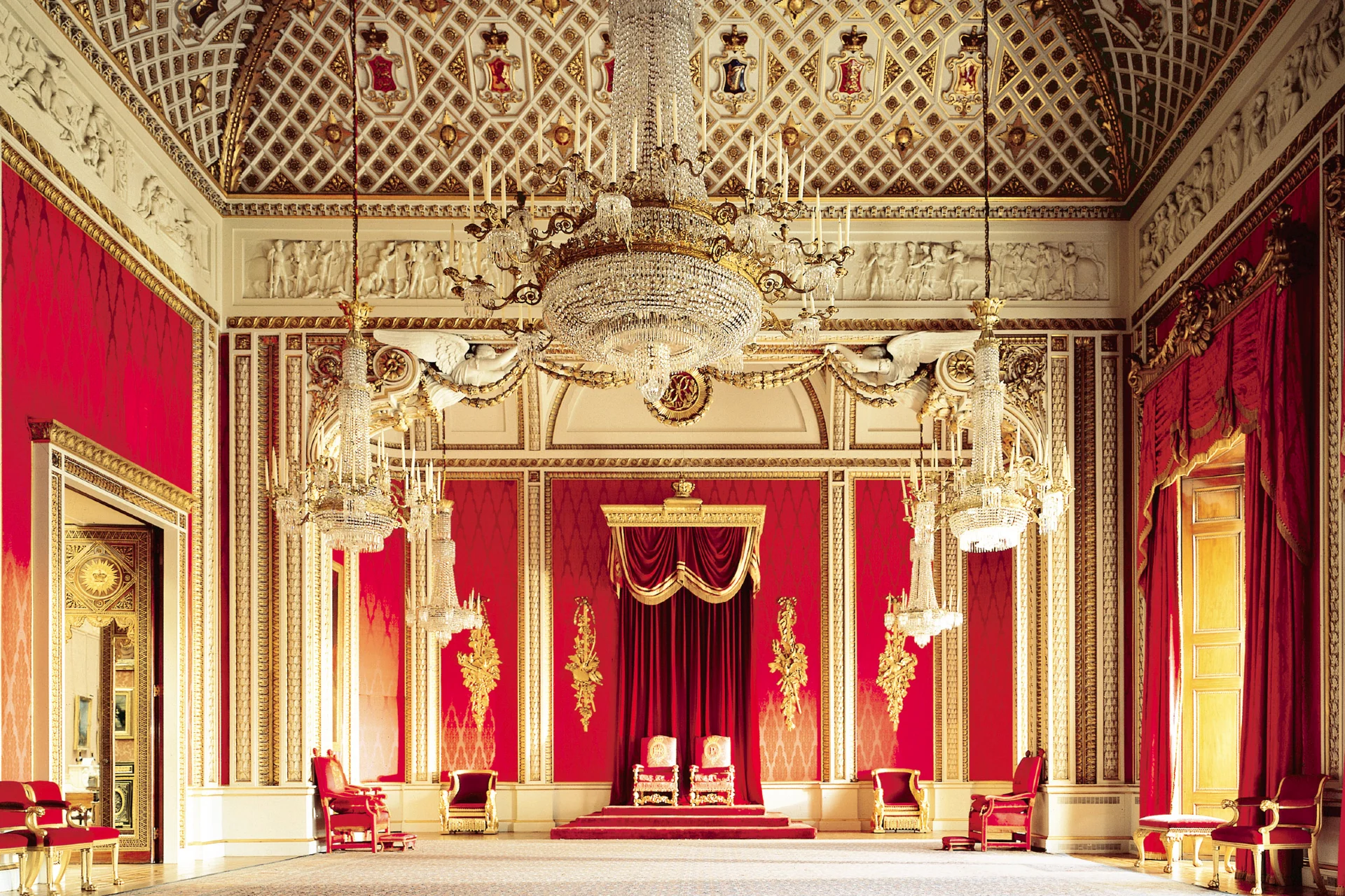 Buckingham Palace and Windsor Castle Tour