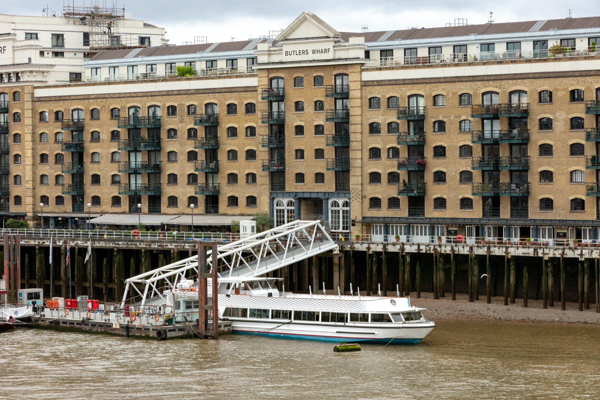 River Thames Sightseeing Cruise