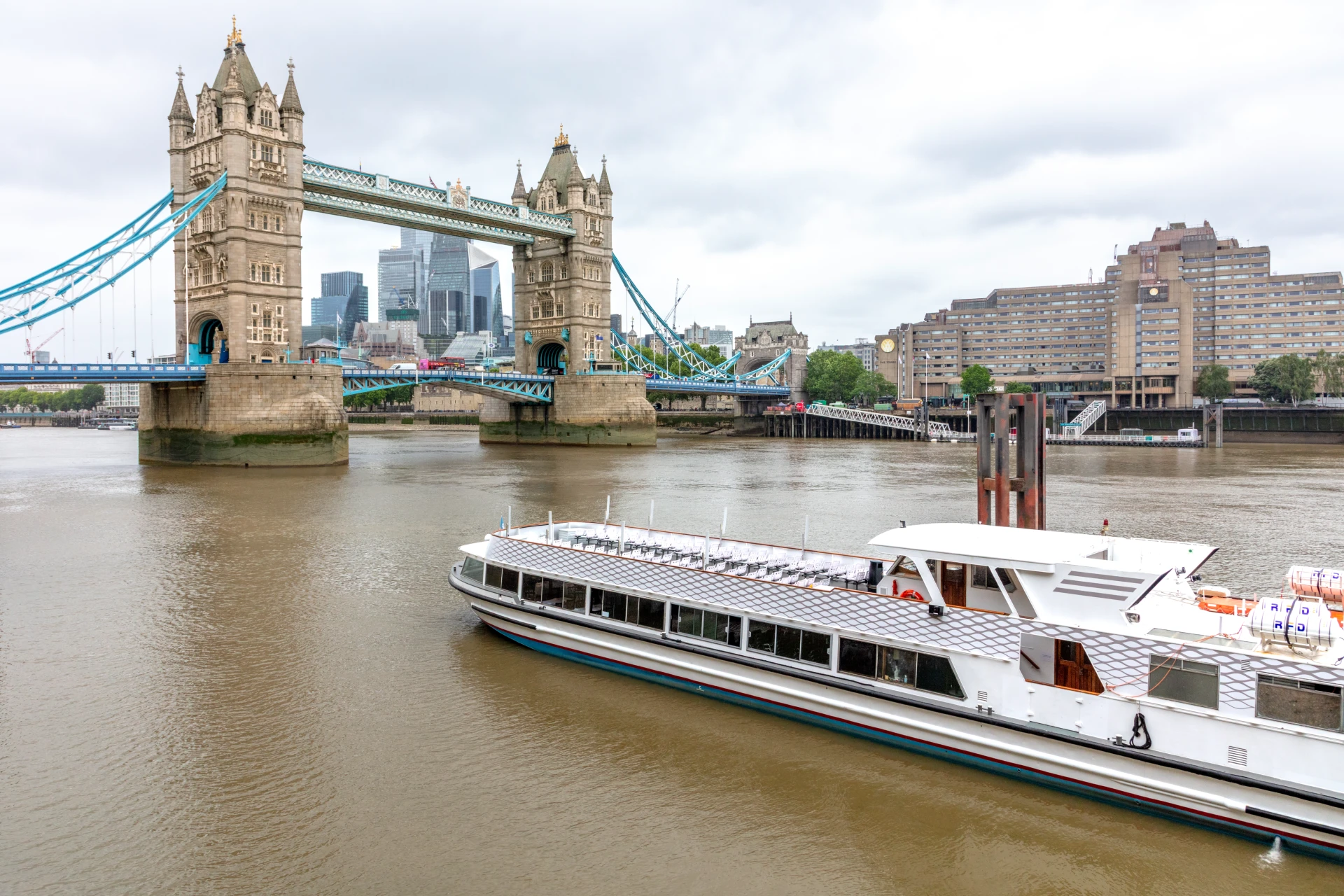 Brunch River Cruise on the Thames