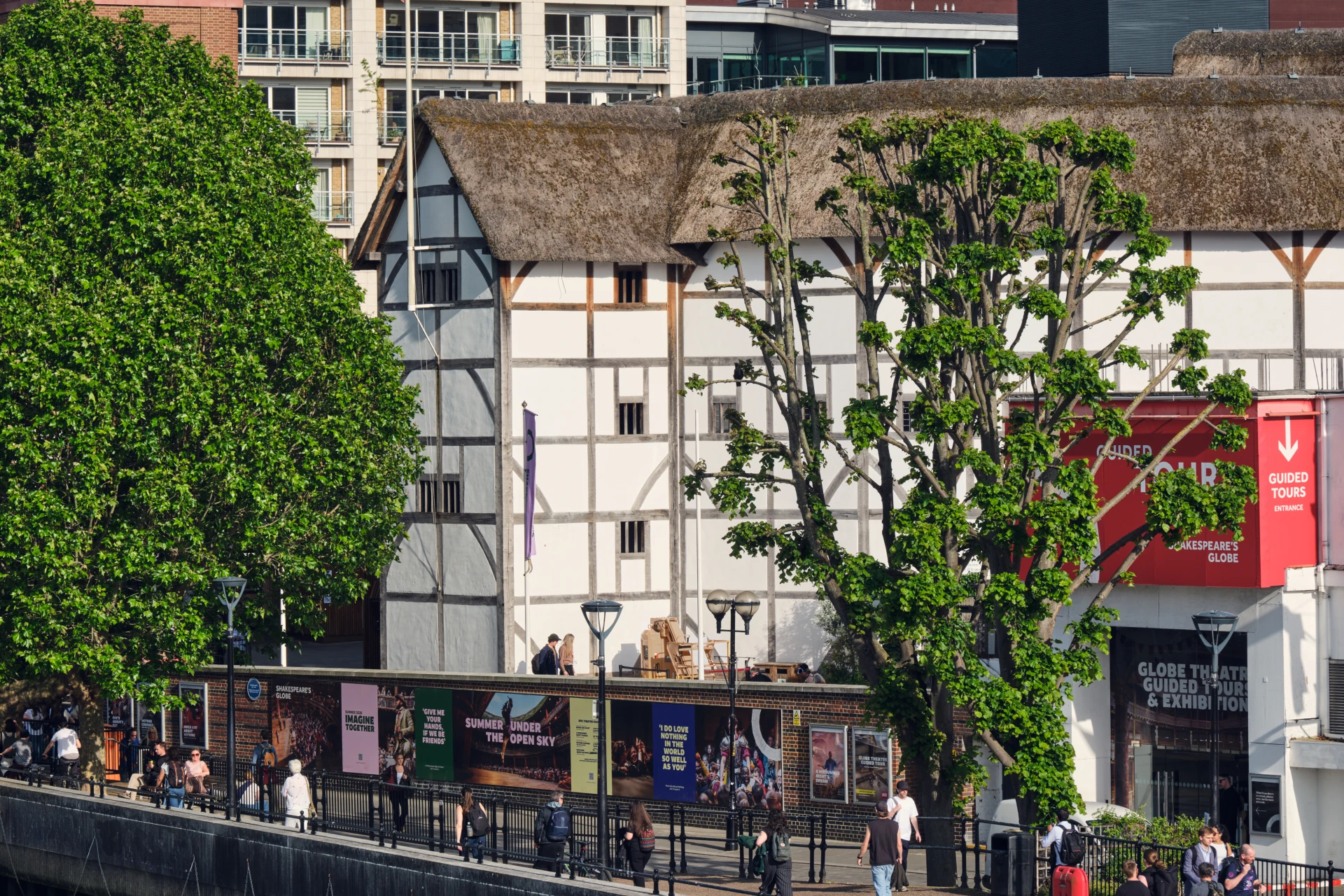 Globe Theatre Guided Tour