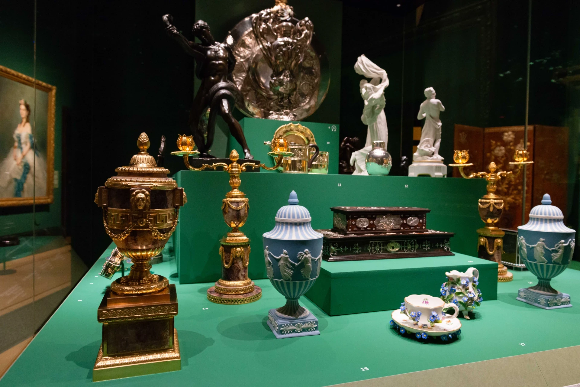 The King’s Gallery with Royal Walking Tour