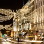 Christmas Lights London by Night Tour with Live Guide