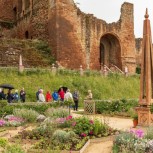 Kenilworth Castle and Elizabethan Garden