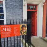 Rock ‘n’ Roll Beatles Private Black Cab Tour with Hotel Pick Up