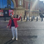 Rock ‘n’ Roll Beatles Private Black Cab Tour with Hotel Pick Up