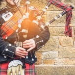 Day Trip to Edinburgh with Bus Tour & Edinburgh Castle Entry