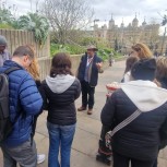 Customers with Guide