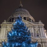 London’s Sights & Sounds on Christmas Day with St Paul’s Entry