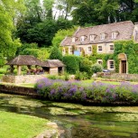 Blenheim Palace Day Tour with Cotswolds or Churchill War Rooms from London
