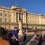 Guide at Buckingham Palace