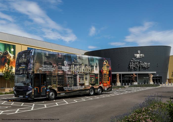 Tutustu 32+ imagen harry potter warner bros studio tour bus