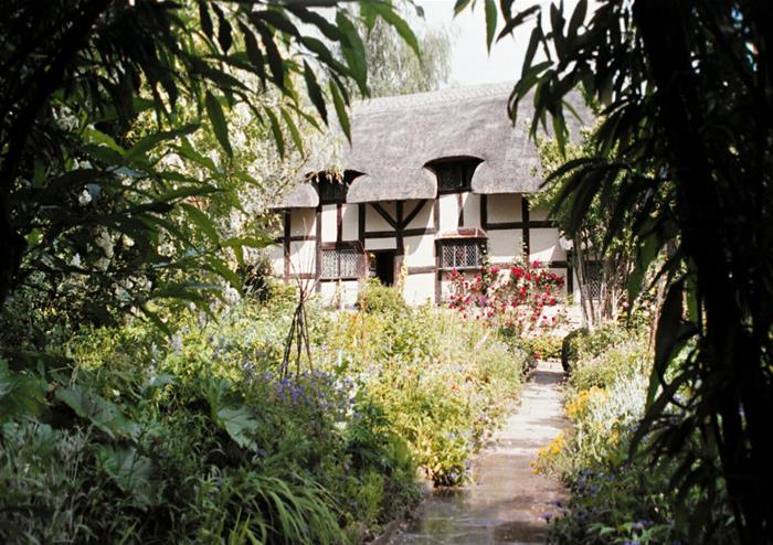 Anne hathaways cottage through willow