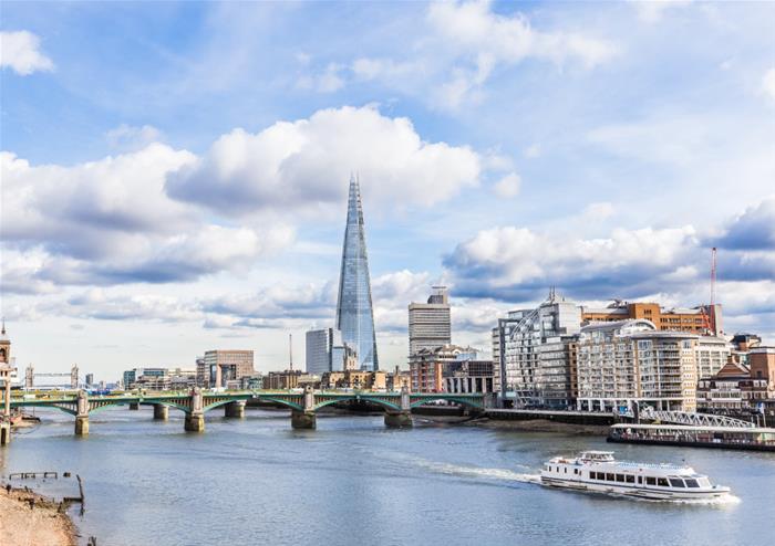 Sightseeing Cruise on the Thames