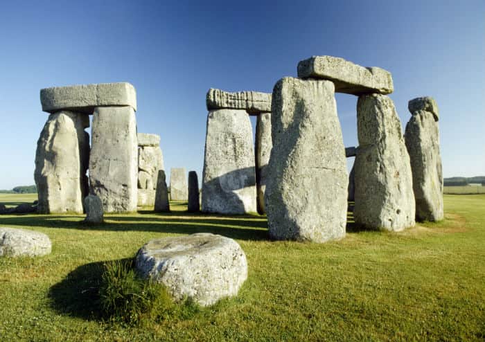 Small Group Tour to Windsor Castle and Stonehenge with Entries