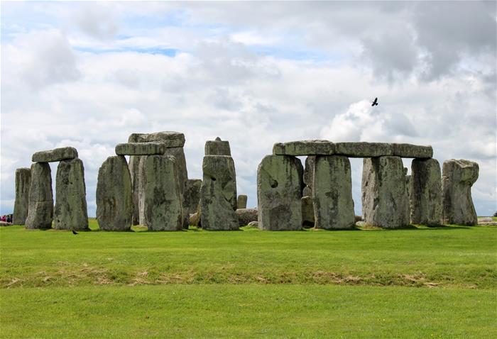 Small Group Tour to Windsor Castle and Stonehenge with Entries