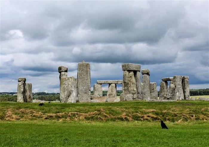 Small Group Tour to Bath and Stonehenge