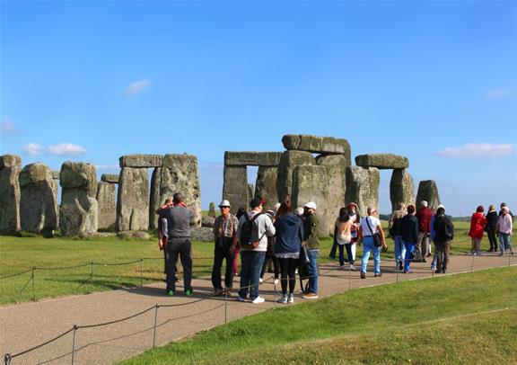 Small Group Tour of Windsor Town Bath and Stonehenge with Entries