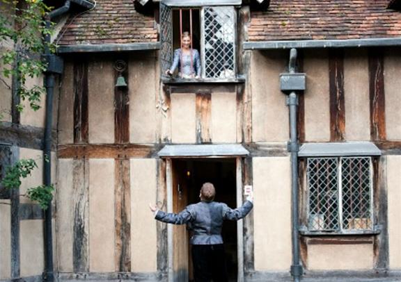 Small Group Tour to City of Oxford Stratford Cotswolds