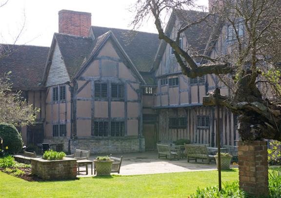 Small Group Tour to City of Oxford Stratford Cotswolds