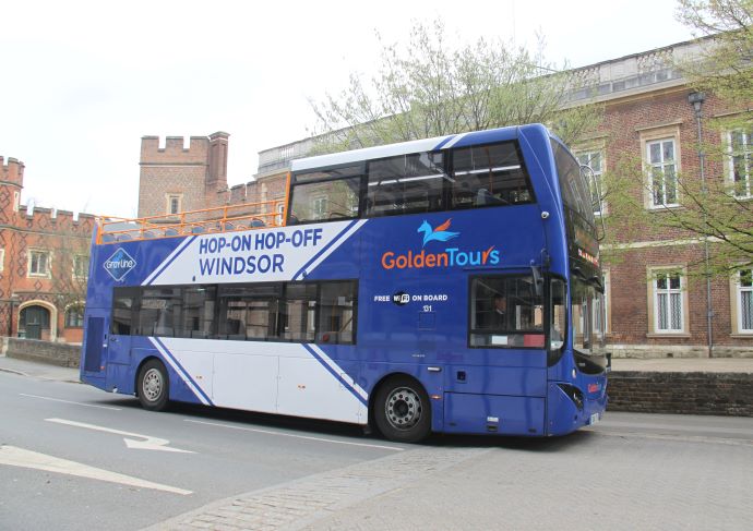 hop on hop off open top bus tour of windsor