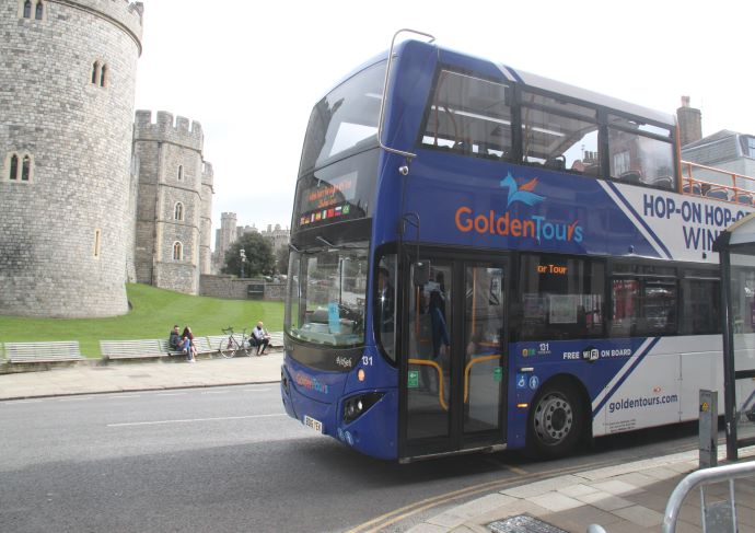 Windsor Castle and Bus Tour