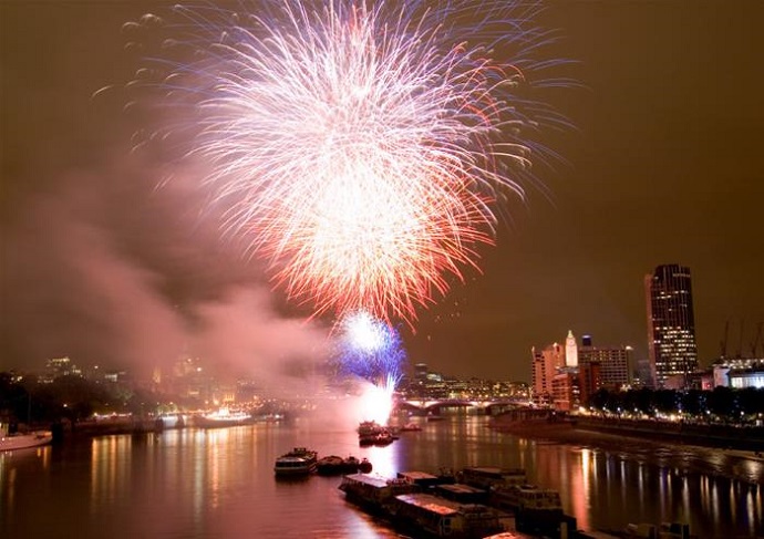 New Year�s Eve Thames cruise with fireworks on board the Thomas Doggett